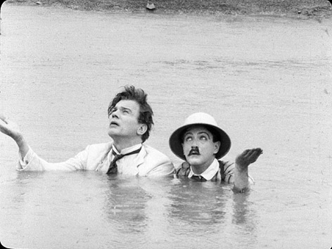 © AP/Courtesy of National Film Preservation Foundation, Cineteca del Friuli and George Eastman House Joseph Cotten und Edgar Barrier in einer Szene des Stummfilms "Too Much Johnson"