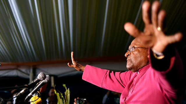 © Reuters/Mujahid Safodien Desmond Tutu