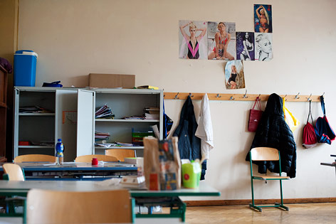 © ORF.at/Zita Köver Freizügige Poster an der Wand