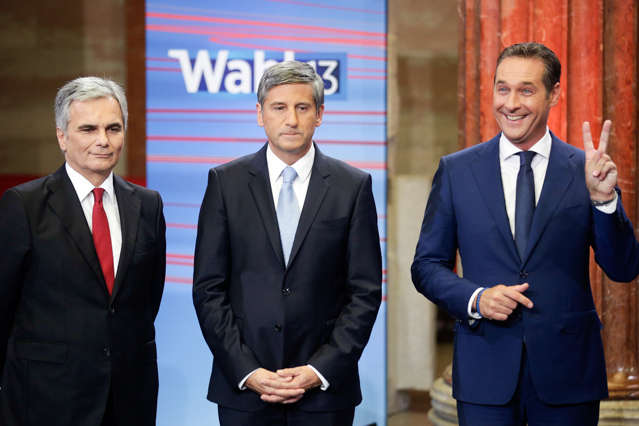 © APA/Georg Hochmuth Werner Faymann, Michael Spindelegger und Heinz-Christian Strache im TV Studio zur Nationalratswahl