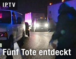 Einsatzkräfte am Tatort