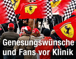 Schumacher-Fans vor der Klinik in Grenoble