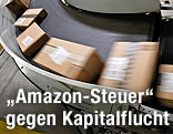 Pakete auf einem Förderband