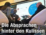 Gespr&auml;che in einer Lounge am Weltwirtschaftsforum in Davos