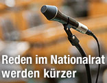 Mikrophon im Parlament