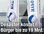 Flaggen vor der Zentrale der Hypo Alpe Adria