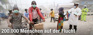 Menschen mit Schutzmasken