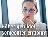 Frau in einem Büro