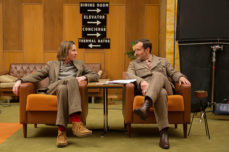 © 2013 Fox Searchlight Wes Anderson im Gespräch mit Jude Law