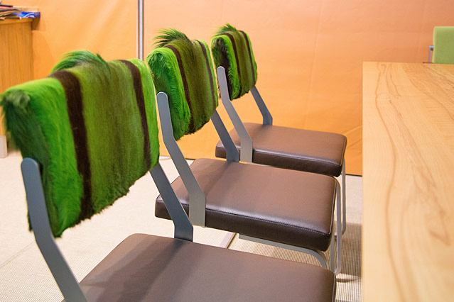 © ORF.at/Michael Baldauf Sessel auf der Messe Wohnen & Interieur