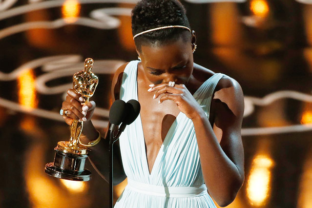 Lupita Nyong'o weint vor Glück
