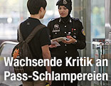 Passkontrolle am Flughafen Kuala Lumpur International Airport in Sepang
