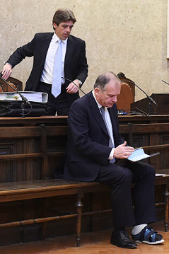 © APA/Helmut Fohringer Anwalt Thomas Kralik und der frühere ÖVP-Innenminister und EU-Abgeordnete Ernst Strasser