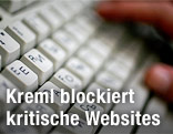 Tastatur mit kyrillisches und lateinischen Zeichen