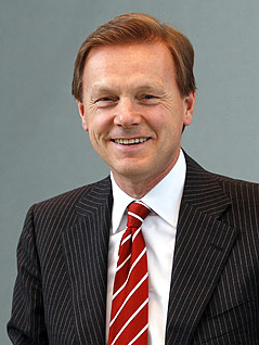 © APA/dpa/Frank Rumpenhorst Der deutsche Bankfachmann Herbert Walter