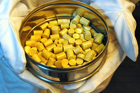 © Corbis/Pallava Bagla Thorium-Pellets