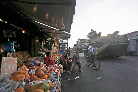 Panzer in der Straßen von Rio de Janeiro