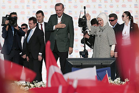 © AP/Emrah Gurel Erdogan bei einer Wahlveranstaltung