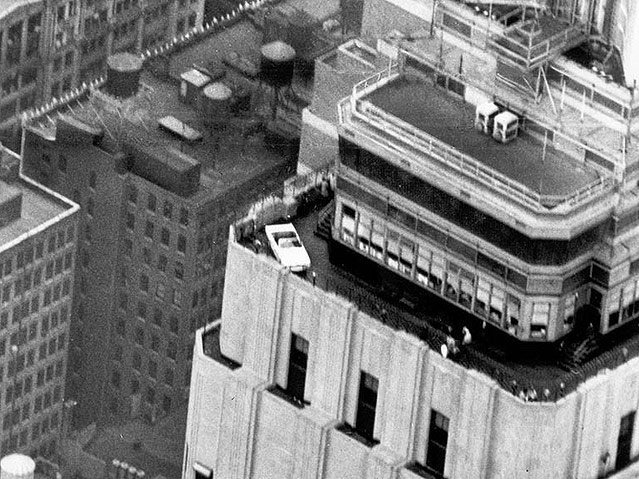 © Ford Ford Mustang auf dem New Yorker Empire State Building 1965