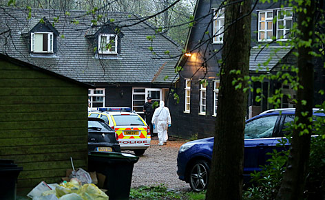 © AP/PA, Gareth Fuller Polizei bei Geldofs Haus