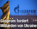 Gasprom-Logo auf einem Gebäude