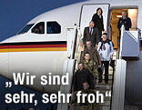 Ankunft der OSZE-Beobachter am Berliner Flughafen