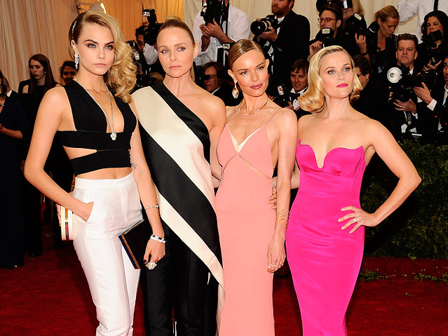 © APA/AP/Invision/Charles Sykes Cara Delevingne, Stella McCartney, Kate Bosworth und Reese Witherspoon
