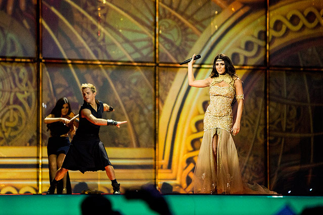 © APA/EPA/Nikolai Linares Can-linn feat. Kasey Smith aus Irland performen "Heartbeat"