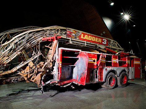 © APA/EPA/9/11 Memorial Museum/Jin Lee Feuerwehrauto