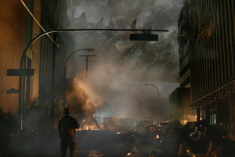 © 2014 WARNER BROS. ENTERTAINMENT INC. & LEGENDARY PICTURES PRODUCTIONS LLC Szene aus dem Film "Godzilla"