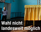 Leeres Wahllokal in der Ukraine