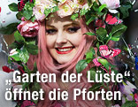 Verkleideter Life-Ball-Gast