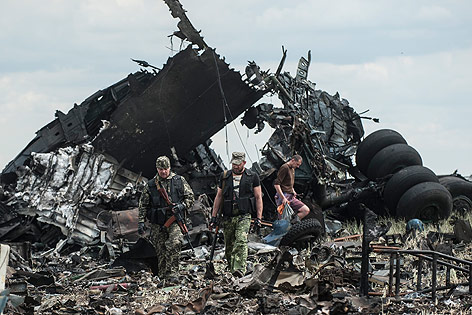 © APA/AP/Evgeniy Maloletka Wrack der russischen Iljushin