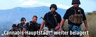 Albanische Polizeibeamte