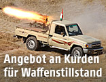 Eine Rakete wird von einem Auto abgeschossen