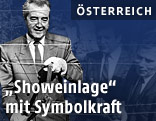 Der damalige Außenminister Alois Mock beim Zerschneiden des Eisernen Vorhangs am 27.6.1989