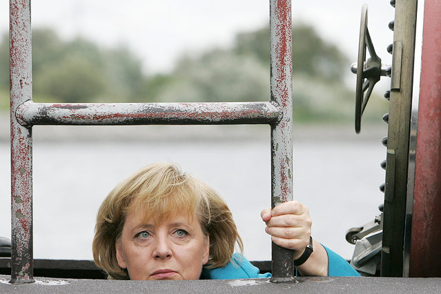 © Reuters/Christian Charisius Angela Merkel auf einem U-Boot, 2006