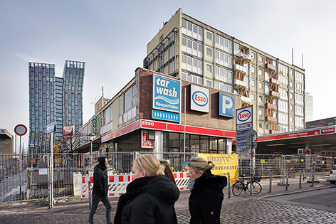 © picturedesk.com/Caro Die bereits geräumten und von Einsturz bedrohten Esso-Häuser auf der Reeperbahn in Hamburg-St. Pauli.