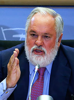 © Reuters/Yves Herman Der spanische EU-Kommissar Miguel Arias Canete