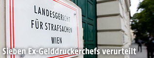 Landesgericht-Schild