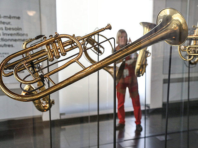 © APA/EPA/Julien Warnand Saxophon-Ausstellung in Brüssel