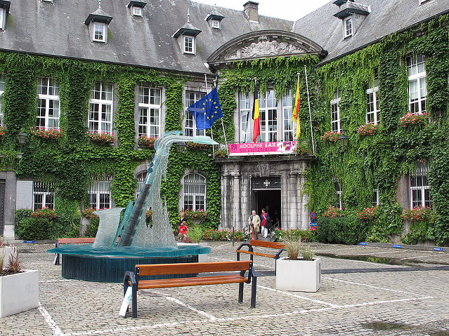 © Zeitblick unter cc by-sa Adolphe-Sax-Ausstellung in Dinant
