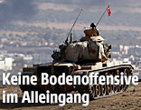 Türkischer Panzer vor der Stadt Kobane