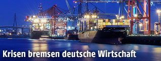 Containerschiffe im Hamburger Hafen