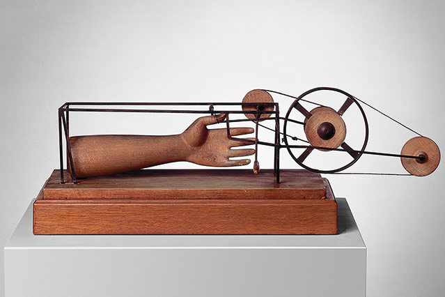 © Alberto Giacometti Estate/Bildrecht, Wien 2014 Gefährdete Hand, 1932