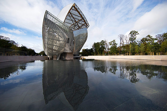 © APA/EPA/Ian Langsdon Außenansicht des Louis Vuitton Museums in Bois de Boulogne in Paris