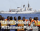 Flüchtlinge auf einem Rettungsboot