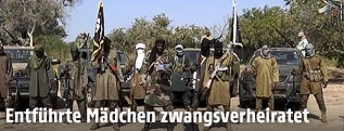 Mitglieder der Terrorgruppe Boko Haram posieren vor der Kamera