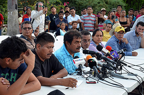 © APA/AP/Alejandrino Gonzalez Angehörige