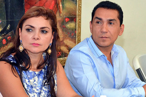 © AP/Alejandrino Gonzalez Der Bürgermeister von Iguala, Jose Luis Abarca, und seine Frau